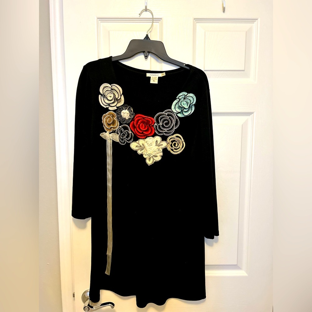FERATELLI 3D black long sleeved dressy top XL. Seasonal unique sweater
